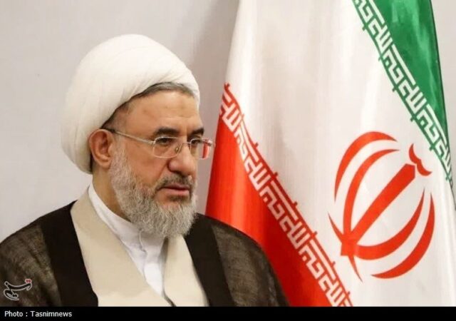 قدردانی آیت‌الله اراکی از مواضع شجاعانه پاپ لئون چهاردهم