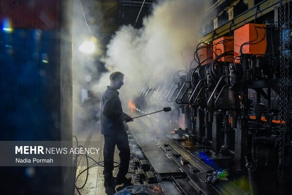مقاومت تولید در گلستان؛ اراده پولادین فعالان اقتصادی در دل سختی‌ها