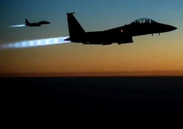 هواپیمای آمریکایی اعلام وضعیت اضطراری کرد/ ماجرا چیست؟