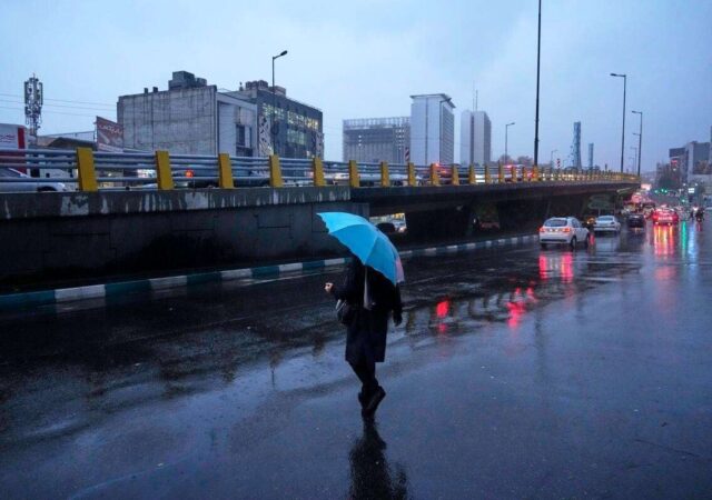 پیش بینی هواشناسی کشور در هفته جاری / تنگه‌هرمز طی سه روز آینده مواج هستند