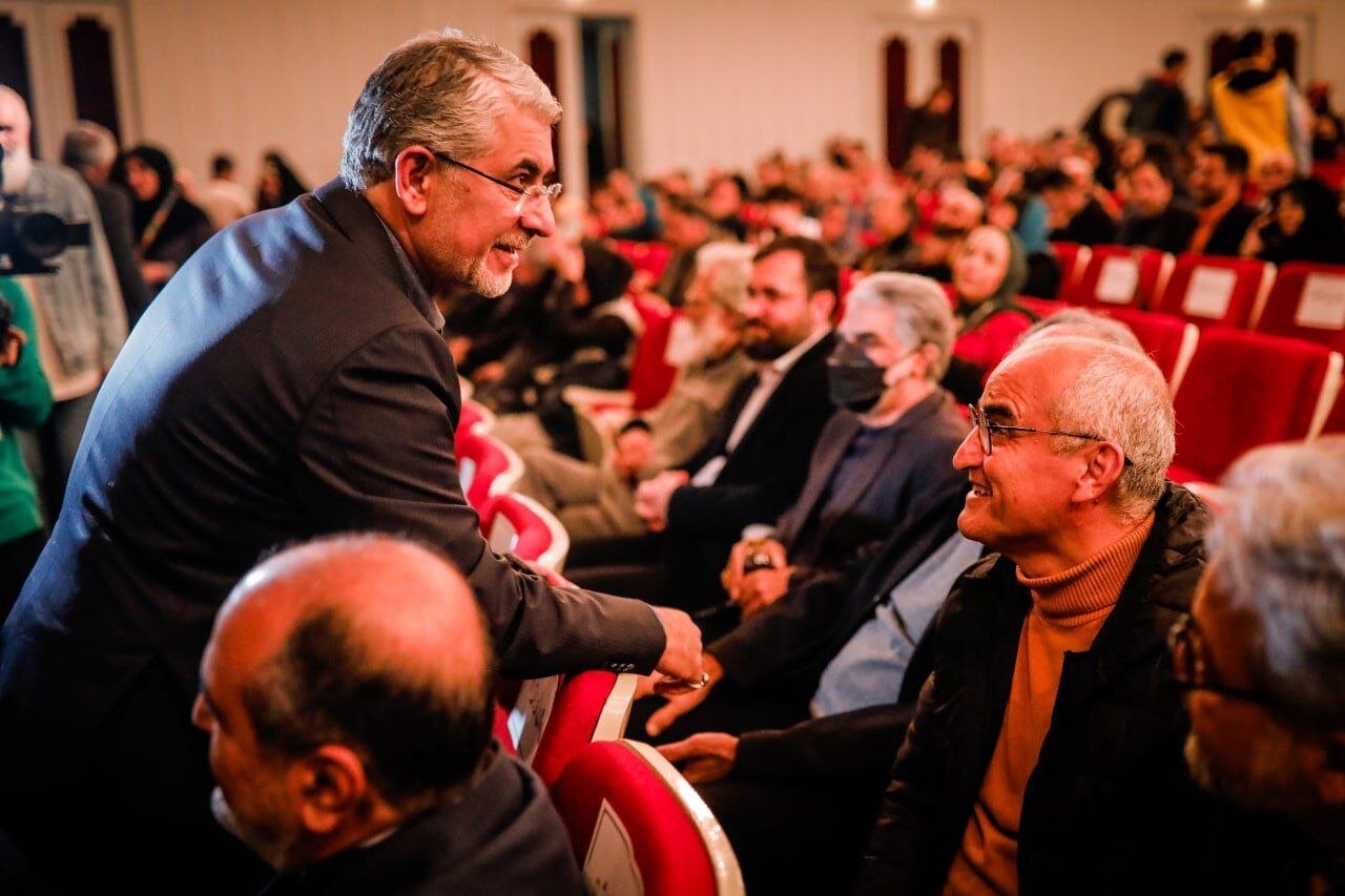 از پوست‌اندازی سینمای مستند تا لزوم عبور از مدیران تکراری/  «سینماحقیقت» در آستانه تحول یا تکرار؟