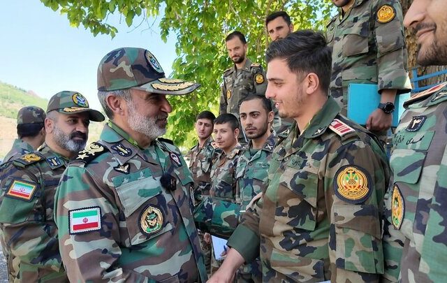 امیر جهانشاهی: اقتدار نیروهای مسلح موجب به زانو درآمدن دشمن شد