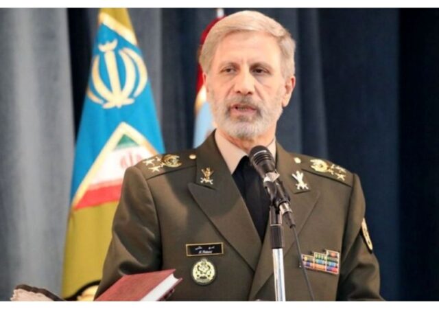اولین واکنش ایران به حمله آمریکا/ فرمانده‌کل ارتش: پشیمان خواهند شد