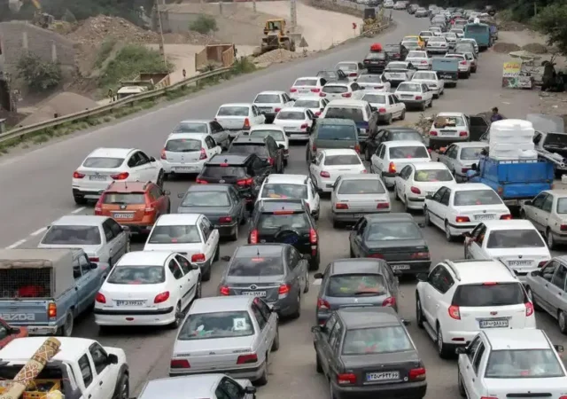 ترافیک سنگین خودرویی در جاده چالوس و هراز/ اطلاعیه مهم پلیس راهور برای مسافران