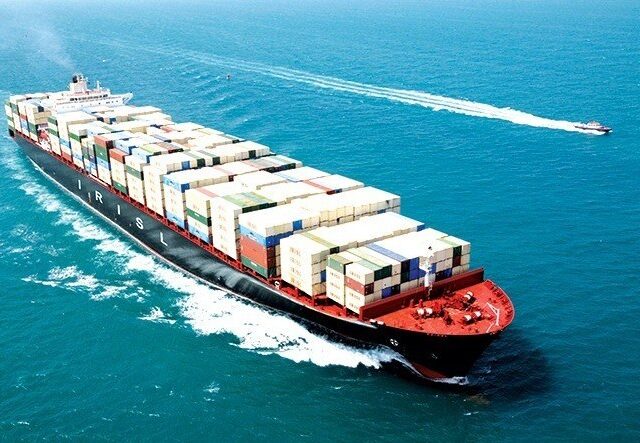 توقیف کشتی‌های آمریکایی با حکم دادگاه صالحه است