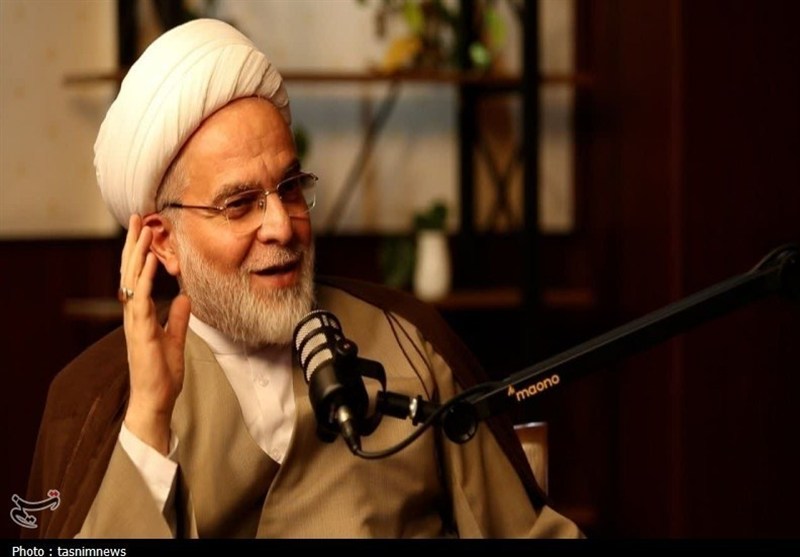 سفر تاریخی رهبر انقلاب به کردستان؛ شکستن نگاه امنیتی و تقویت وحدت ملی اخبار سنندج , اخبار استان کردستان , استان کردستان , رهبر انقلاب ,