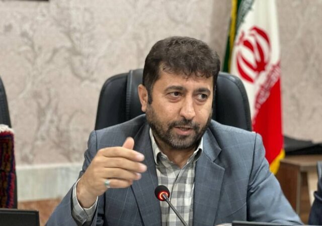 فرماندار بناب: خانواده، محور توسعه جامعه است