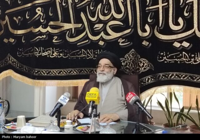 میادین شهر کانون اصلی مراسم دهه ولایت و بزرگداشت شهدای خدمت می‌شود