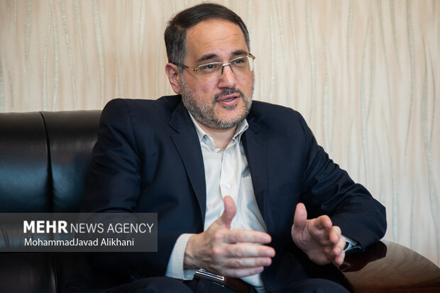 نگاهداری: مذاکره از یک موضوع جناحی باید به امری ملی تبدیل شود