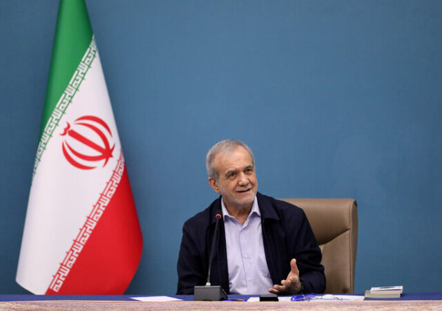 پزشکیان: بازوان پرتوان کارگران تکیه‌گاه دولت در مسیر بازسازی کشور است