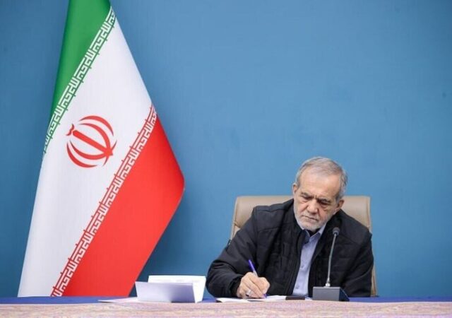پزشکیان: خرمشهر امروز ایران، خلیج فارس و تنگه هرمز است