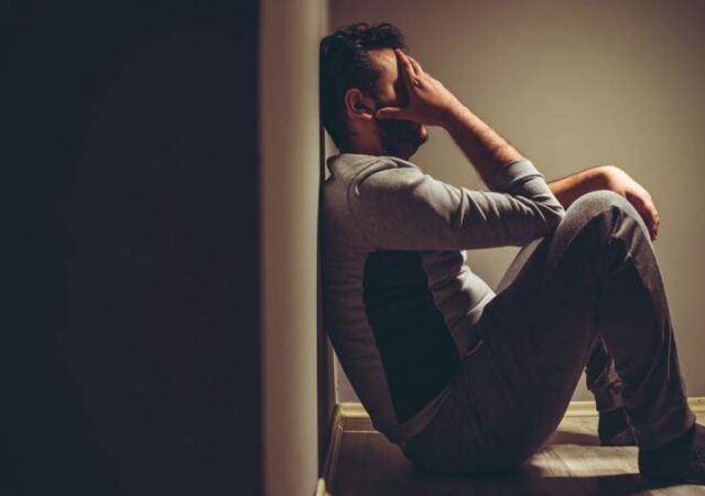 احساس گناه چیست؟ بررسی کامل مفهوم، ریشه‌ها، پیامدها و راه‌های مدیریت آن