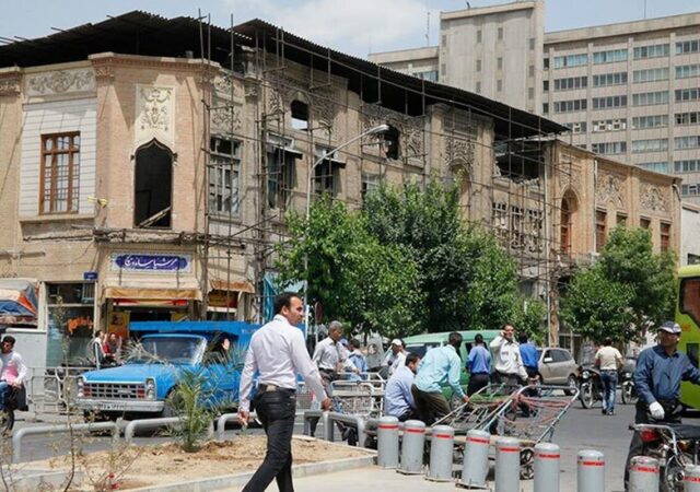 تصاویر کمیاب از خیابان ناصرخسرو و شمس‌العماره ۱۰۴ سال پیش+ عکس