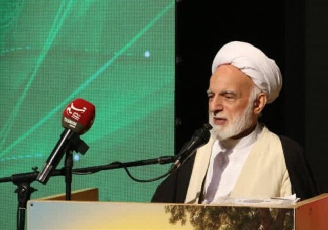 ثمره 60 سال مجاهدت از امام(ره) الگویی بی‌بدیل برای بشریت ساخت