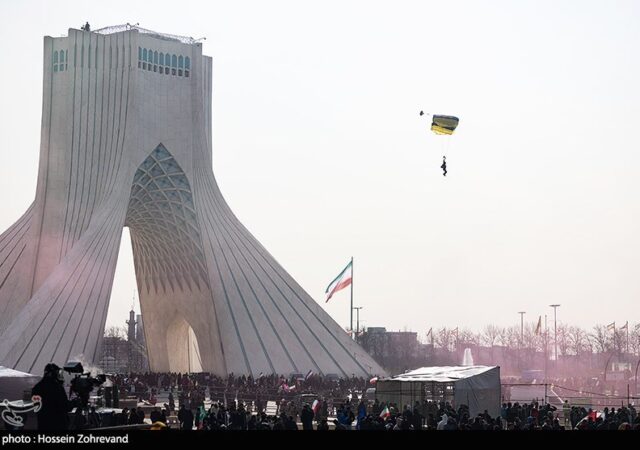 حال‌وهوای تهران پس از جنگ تحمیلی سوم/ روایت شهری زخمی اما زنده!