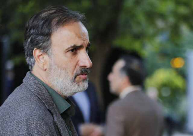 در سوگ هنرمندی که با زخمه‌های عاشقانه‌اش به کمانچه جان داد