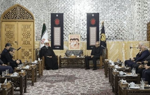 رئیس جمهور با تولیت آستان قدس رضوی دیدار و گفتگو کرد