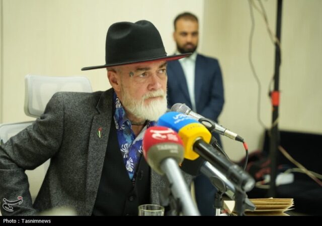 روایت تفنگدار سابق آمریکایی از جنایت کشورش در میناب تاحمایت از اسرائیل