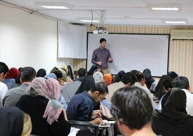 زمان امتحانات دانشگاه آزاد تغییر کرد