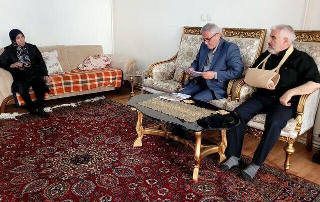 سلامت خانواده‌های شهدا در اولویت بنیاد شهید آذربایجان‌شرقی