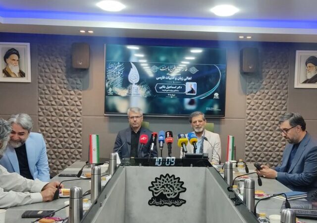 نشان «پارسی جان» به بقایی رسید