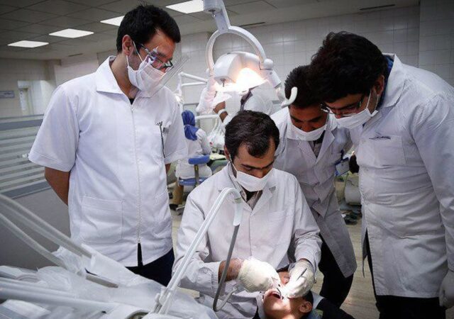 درخواست جنجالی برای کاهش سهمیه‌های پزشکی / سهمیه‌ها باید از ۶۰ به ۲۰ درصد برسد