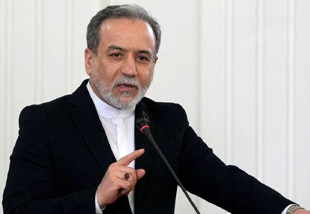 عراقچی خطاب به وزیر خارجه اوکراین: باید خسارات به‌ منافع ما جبران شود