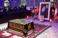 ببینید| چهلم «آقای شهید ایران» در حرم امام رضا(ع)/ عهد ملت با رهبری