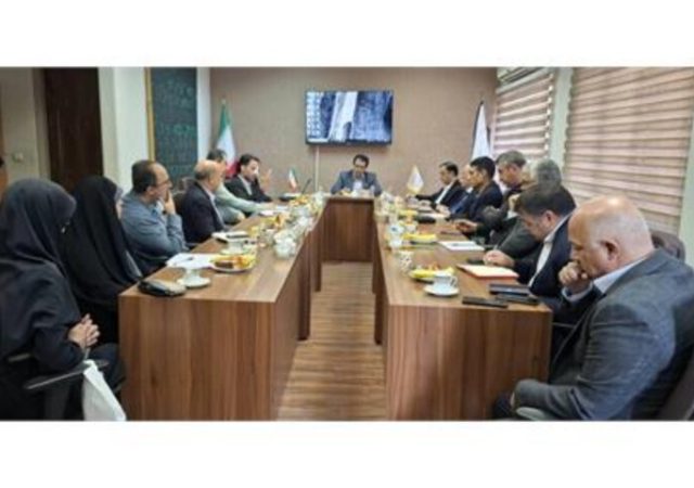 تأکید بر تکمیل زنجیره تولید و ساماندهی رویدادهای مد و لباس