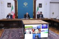تاکید پزشکیان بر استفاده از ظرفیتهای استان کرمان در تولید انرژی پاک