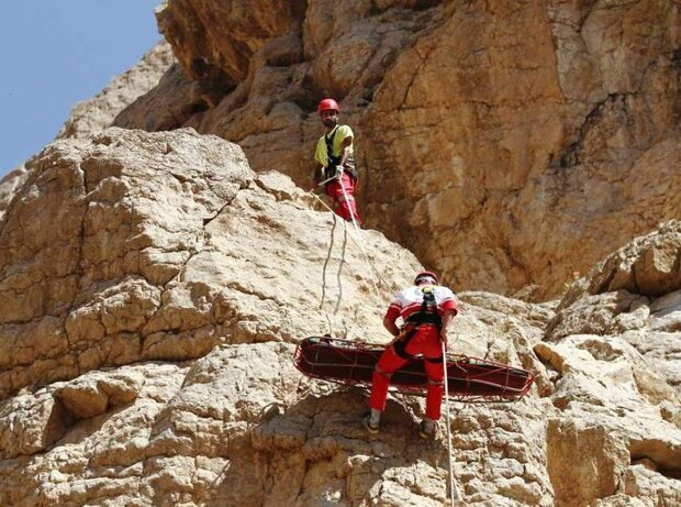 جادههای پرحادثه و کوهستانهای سخت؛ ایلام امدادی مجهز میخواهد جادههای پرحادثه و کوهستانهای سخت؛ ایلام امدادی مجهز میخواهد