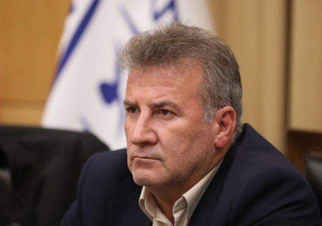 حاجی‌پور: مجلس با افزایش قیمت بنزین در شرایط فعلی مخالف است