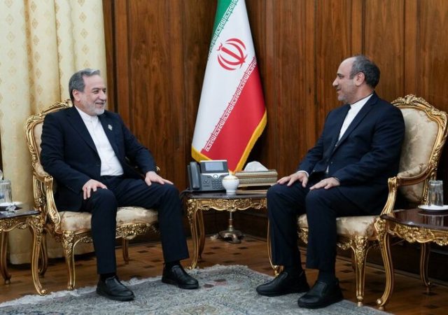 دیدار سفیر جمهوری اسلامی ایران در اتیوپی با عراقچی