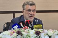 ظفرقندی: تیم سلامت در سخت‌ترین شرایط پای کار مردم؛ بدهی بیمه حل شود