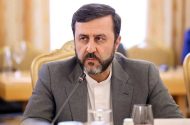 غریب آبادی: تنگه هرمز فقط با فرمان ایران بسته و باز می‌شود