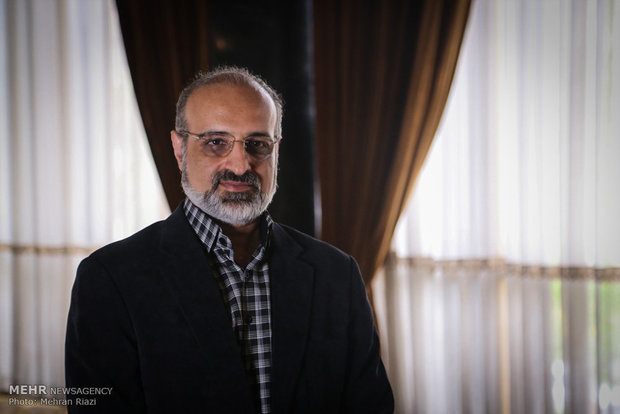 محمد اصفهانی در دومین شب از «روایت رحمت» روی صحنه می‌رود
