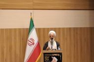 محمدی عراقی: رمز موفقیت ملت ایران، ایمان به قدرت الهی است