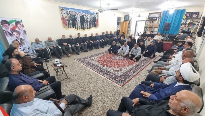 مراسم سوگواری سالروز شهادت امام رضا(ع) در گناوه برگزار شد مراسم سوگواری سالروز شهادت امام رضا(ع) در گناوه برگزار شد
