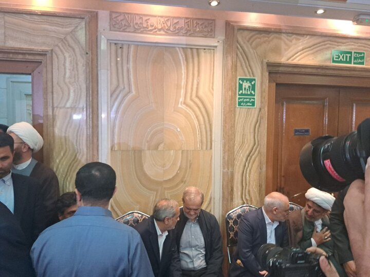 مراسم گرامیداشت دولتمردان شهید انقلاب اسلامی در تهران برگزار شد مراسم گرامیداشت دولتمردان شهید انقلاب اسلامی در تهران برگزار شد