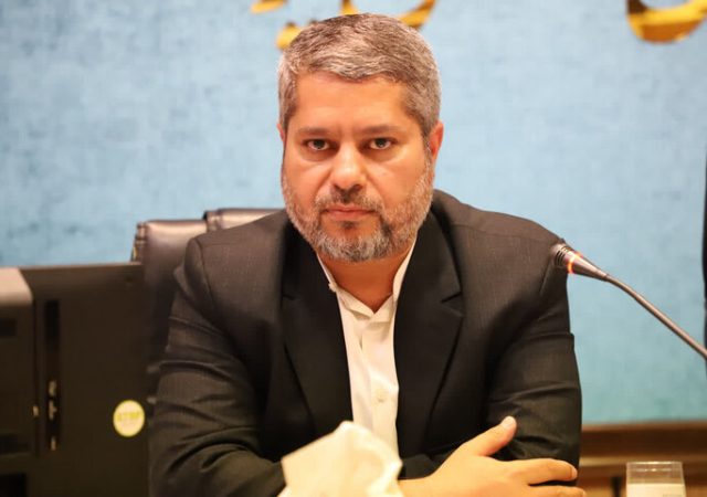 وحدت و هم‌افزایی دستگاه‌های اجرایی مسیر خدمت به مردم را هموار می‌کند