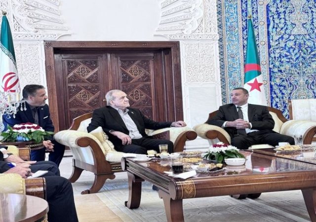 استقبال وزیر کشور الجزایر از پزشکیان