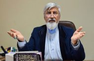 ترقی: تصویب طرح نفوذ اجازه نمی‌دهد که از یک سوراخ چند بار گزیده شویم
