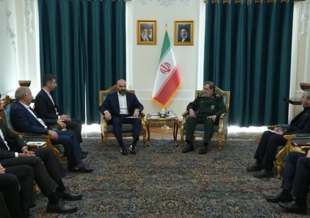 دیدار سرلشکر محسن رضایی و بافل طالبانی در تهران