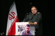 سرلشکر ایزدی: با موشک‌هایمان ناو هواپیمابر آمریکایی را هدف قرار دادیم