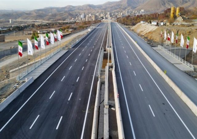 شاهکار مهندسان در آزادراه شهید سلیمانی/ 22 پل‌ در 24 کیلومتر جاده