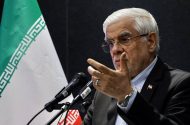 طرح‌های توسعه زیارتی قم با حضور عارف در کارگروه ملی زیارت بررسی شد