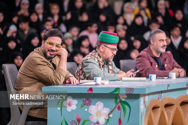 «محفل» به دنبال تبدیل مخاطب تلویزیونی به همزیستی قرآنی است «محفل» به دنبال تبدیل مخاطب تلویزیونی به همزیستی قرآنی است
