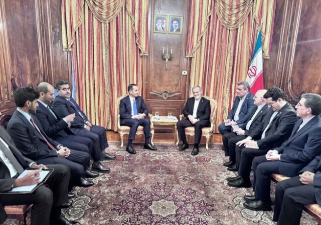 نخست وزیر قطر با رئیس جمهور اسلامی ایران دیدار کرد