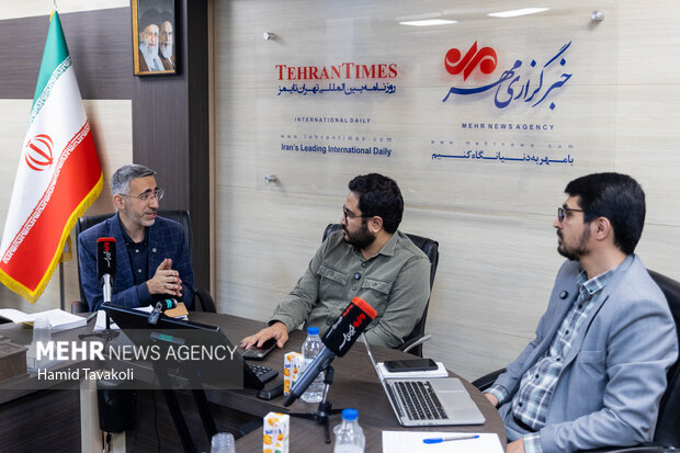 نقد حقوقی تأسیس ستاد فضای مجازی؛ همپوشانی یا موازیکاری؟ همپوشانی یا موازیکاری؟ نقد حقوقی تأسیس ستاد فضای مجازی
