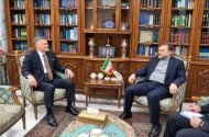 دیدار غریب‌آبادی با سفرای هند، ژاپن و اسپانیا